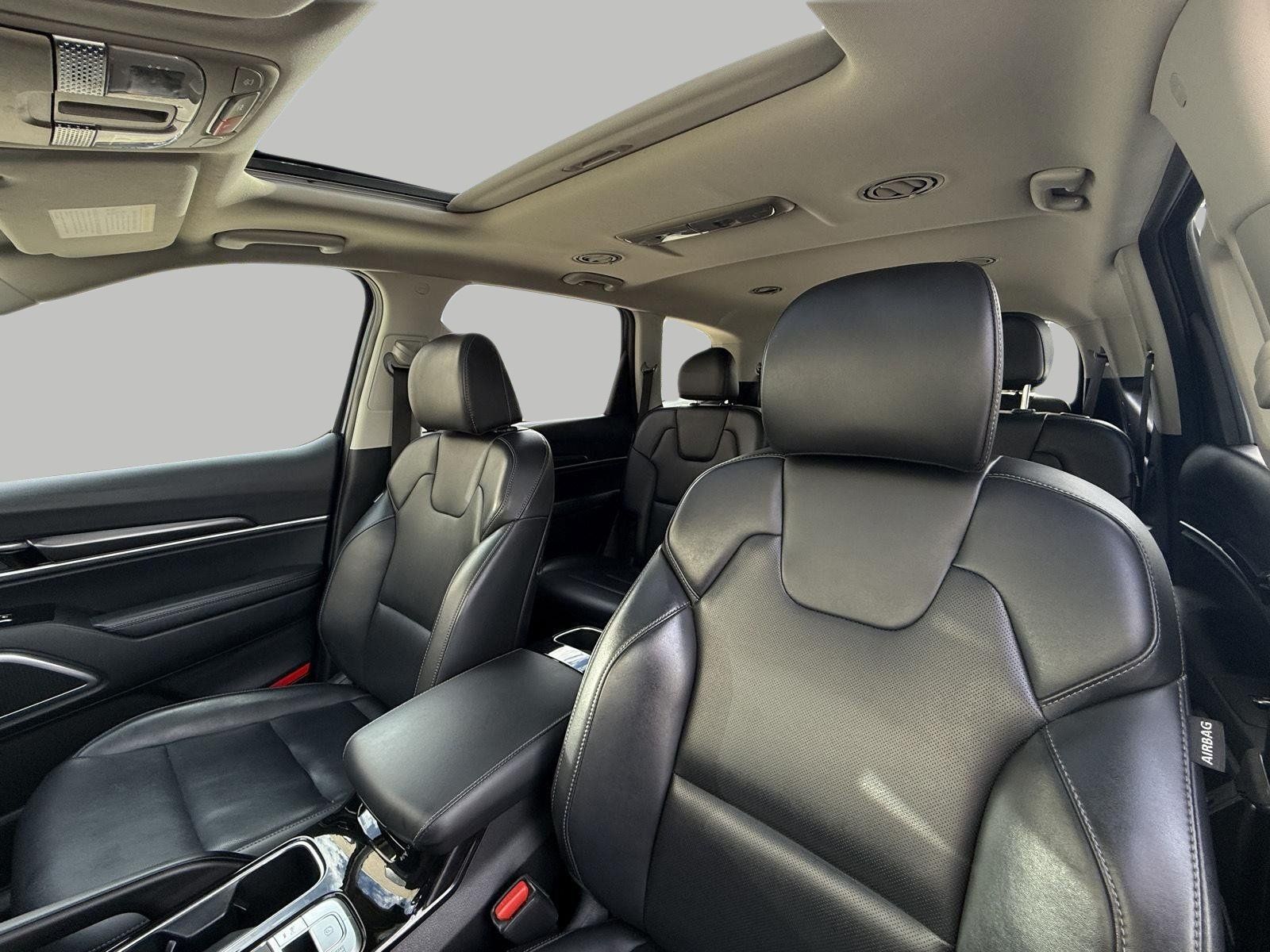 Used 2025 Kia Telluride S AWD/4WD image 45