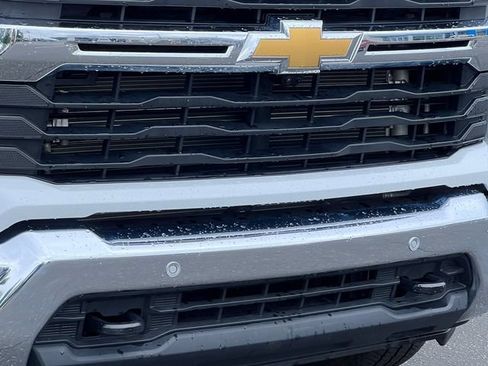Used 2025 Chevrolet Silverado 3500 LT w/ Safety Package AWD/4WD image 35