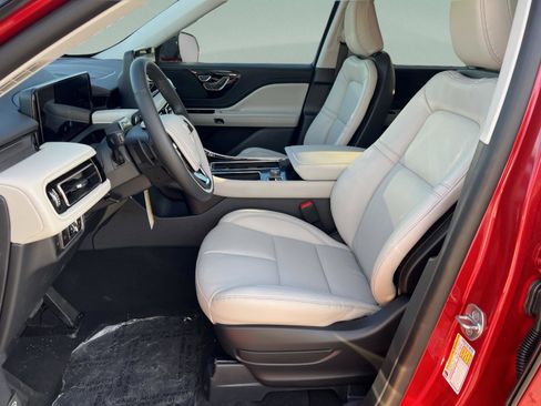 New 2026 Lincoln Aviator 2WD image 20