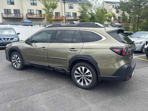 Used 2025 Subaru Outback Touring XT AWD/4WD image 5