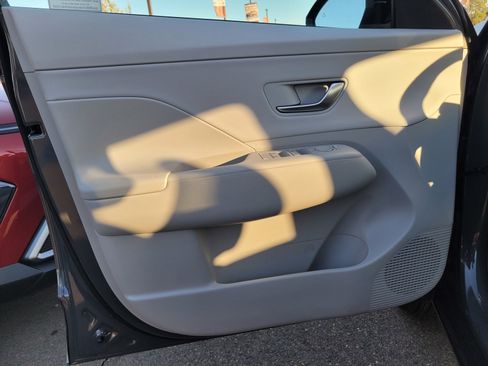 New 2026 Hyundai Kona SEL Premium image 17