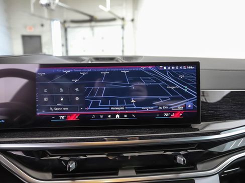 New 2026 BMW X5 M60i image 17