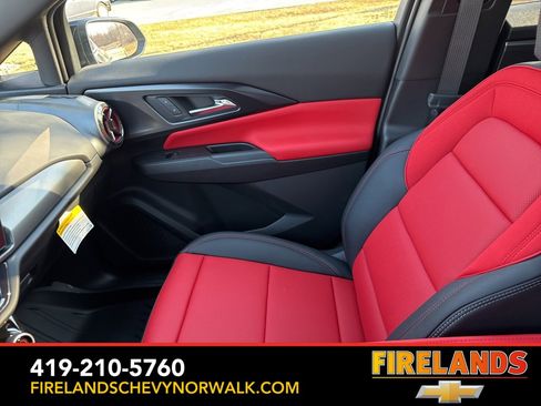 New 2025 Chevrolet Equinox EV RS image 22