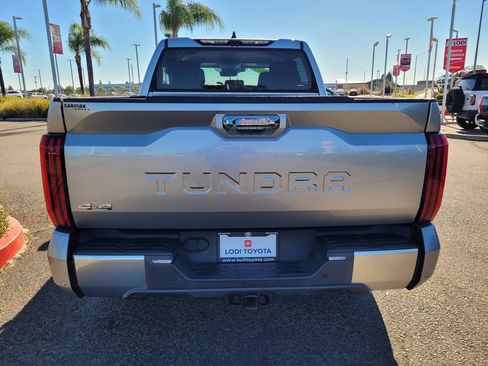 Used 2023 Toyota Tundra Limited AWD/4WD image 5