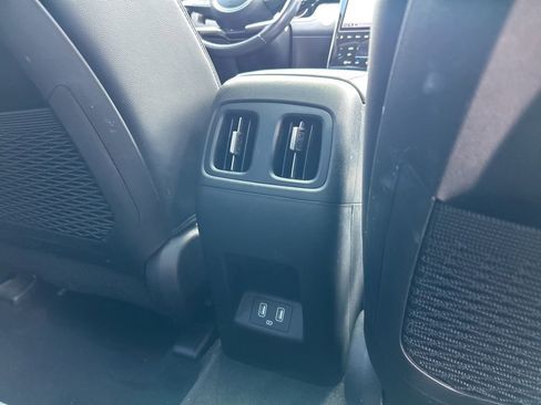 Used 2022 Hyundai Tucson Limited image 43