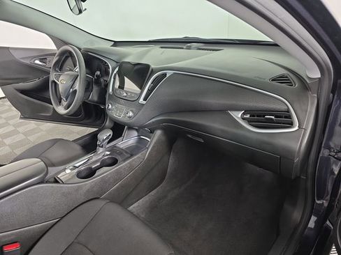 Used 2023 Chevrolet Malibu LT FWD image 19