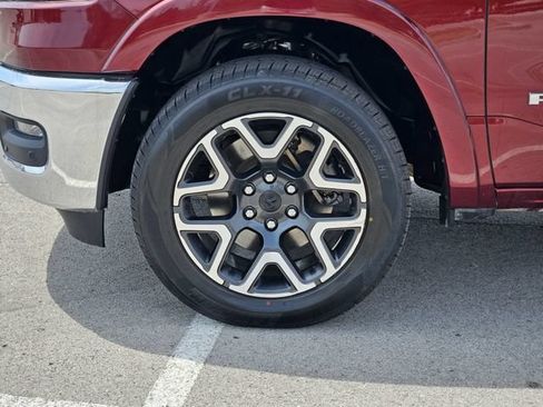 Used 2025 RAM 1500 Laramie AWD/4WD image 11