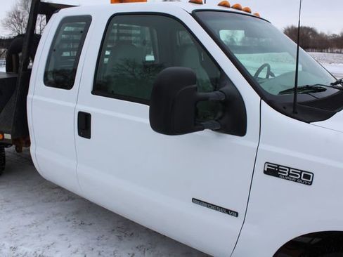 Used 2001 Ford F350 2WD SuperCab DRW Super Duty image 8