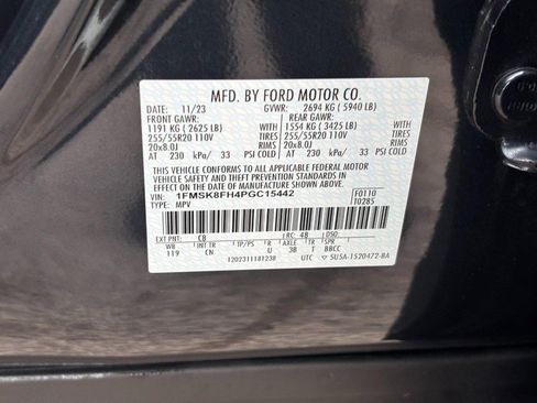 Used 2023 Ford Explorer Limited w/ Limited Technology Package image 27