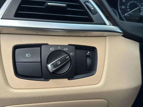 Used 2017 BMW 330i xDrive Sedan image 31