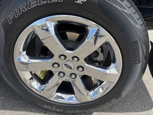 Used 2021 Ford F150 Lariat w/ Max Trailer Tow Package image 34