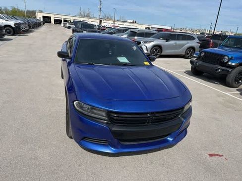 Used 2018 Dodge Charger SXT Plus w/ Blacktop Package image 22