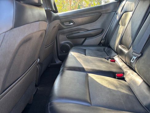 Used 2024 Nissan Ariya AWD image 11