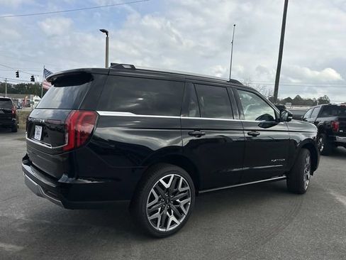 New 2026 Ford Expedition Platinum w/ Platinum Ultimate Package image 9