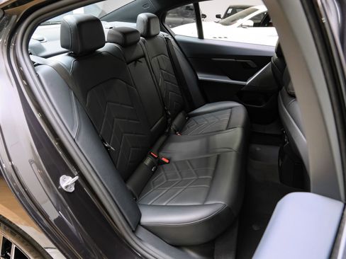 Used 2025 BMW 530i w/ Premium Package RWD image 37