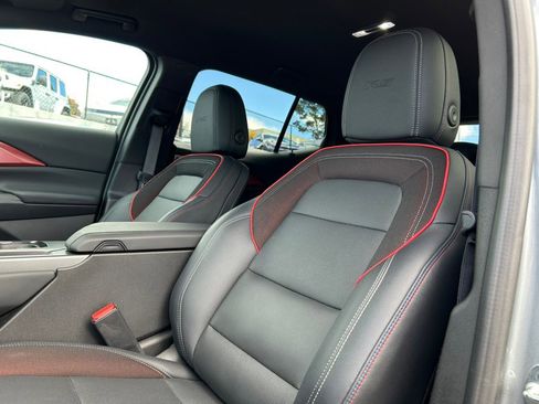 Used 2024 Chevrolet Equinox EV RS image 16