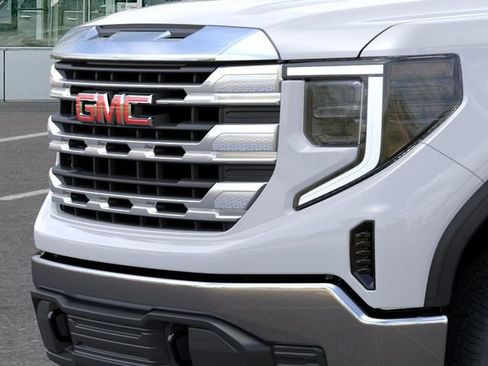 New 2026 GMC Sierra 1500 SLE w/ Preferred Package AWD/4WD image 13