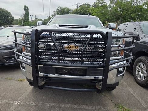Used 2019 Chevrolet Silverado 2500 LTZ w/ Duramax Plus Package AWD/4WD image 2