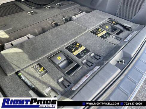 Used 2017 Toyota Sienna XLE image 31