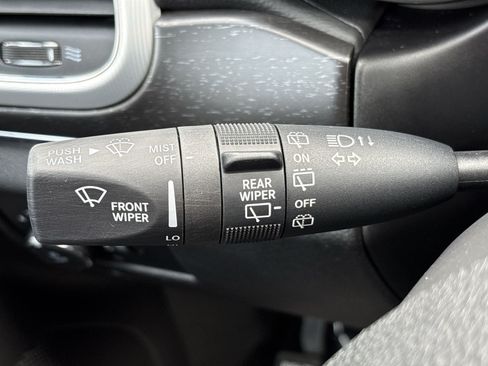 Used 2018 Jeep Grand Cherokee Limited AWD/4WD image 23