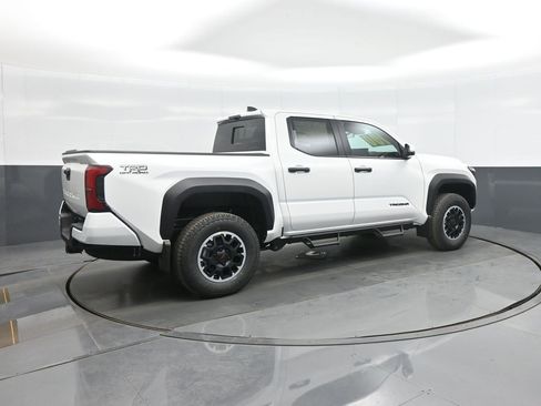 New 2026 Toyota Tacoma TRD Off-Road image 7
