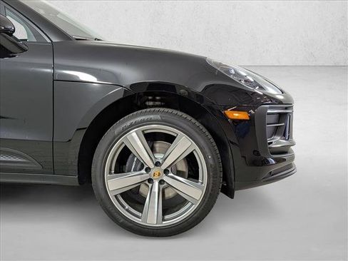 New 2026 Porsche Macan image 11