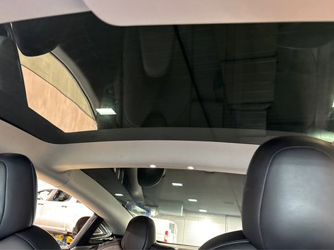 Used 2021 Tesla Model 3 Long Range image 33