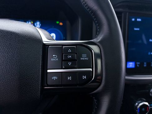Used 2025 Ford F150 Platinum w/ FX4 Off-Road Package AWD/4WD image 40