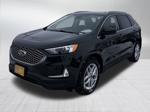 Certified 2024 Ford Edge SEL w/ Convenience Package image 3