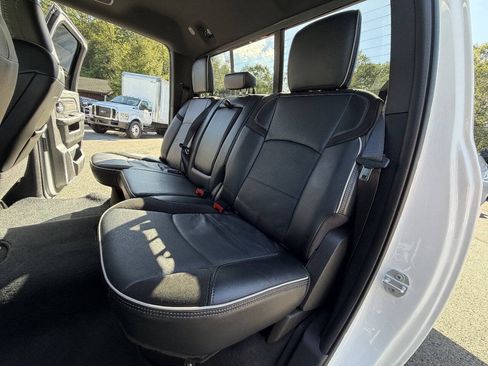 Used 2026 RAM 2500 Laramie AWD/4WD image 14