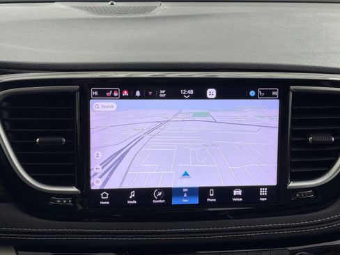 Used 2022 Chrysler Pacifica Limited image 20