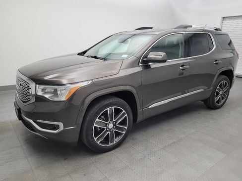 Used 2019 GMC Acadia Denali AWD/4WD image 2