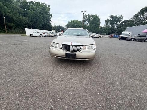 Used 1999 Lincoln Town Car Signature RWD image 18