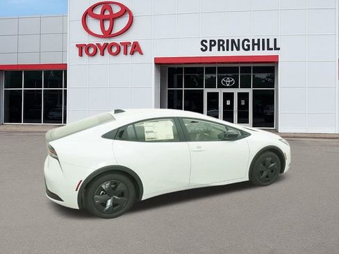 New 2026 Toyota Prius LE image 10
