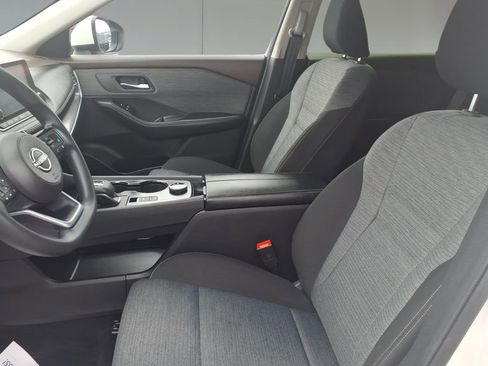 Used 2023 Nissan Rogue SV image 13