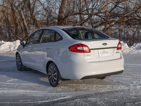 Used 2011 Ford Fiesta S image 4