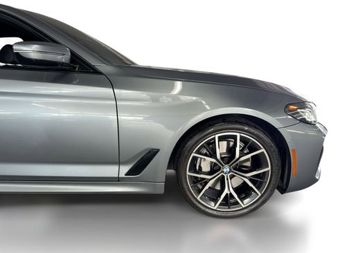 Used 2022 BMW 540i w/ M Sport Package image 12