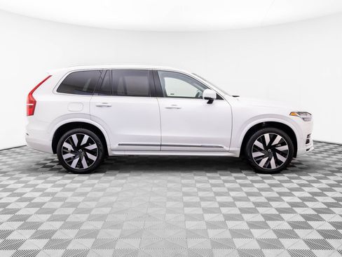 Used 2024 Volvo XC90 T8 Ultimate w/ Lounge Package AWD/4WD image 7