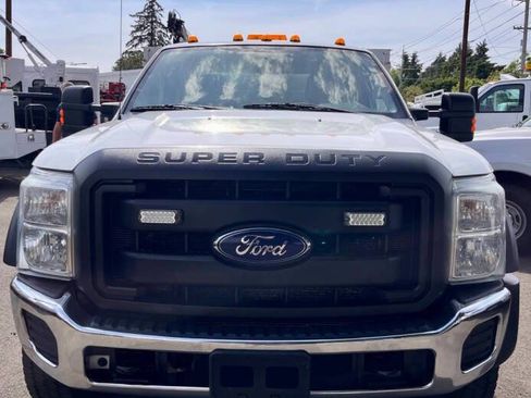 Used 2016 Ford F450 XL w/ Power Equipment Group AWD/4WD image 2
