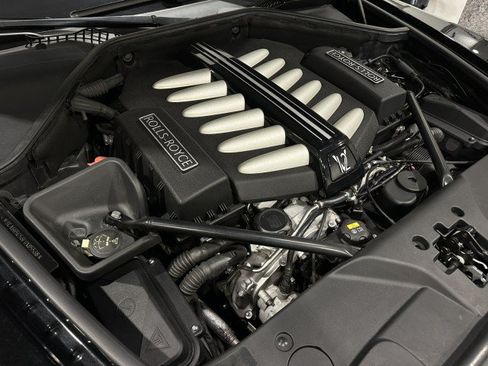 Used 2015 Rolls-Royce Wraith RWD image 9