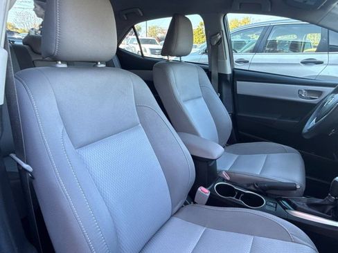 Used 2018 Toyota Corolla LE FWD image 18