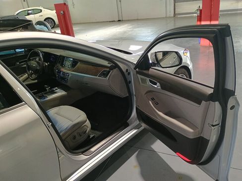 Used 2018 Genesis G80 3.8 w/ Option Group 03 AWD/4WD image 38