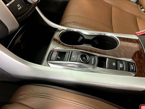 Used 2018 Acura TLX V6 SH-AWD w/ Technology Pkg image 19