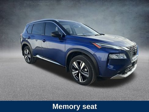 Used 2021 Nissan Rogue Platinum image 9