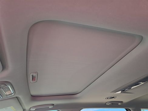 New 2025 Kia Telluride S image 23