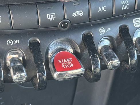 Used 2024 MINI Cooper S image 15