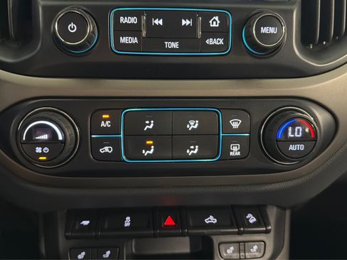Used 2017 Chevrolet Colorado Z71 AWD/4WD image 30