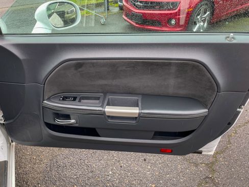 Used 2012 Dodge Challenger SRT8 image 30