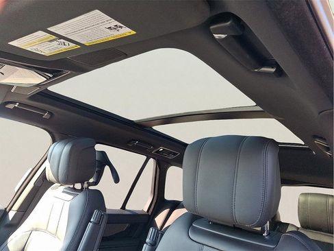 Used 2021 Land Rover Range Rover Westminster Edition image 15