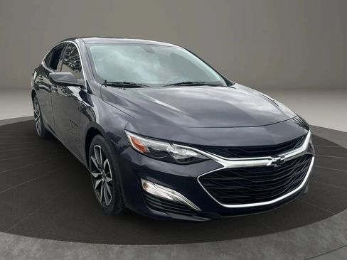 Used 2022 Chevrolet Malibu RS FWD image 2